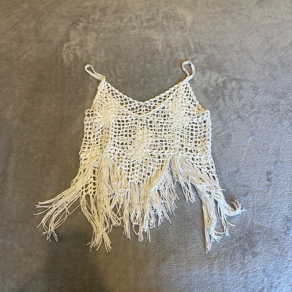 Crochet Fringe Tank Top - Picture 3 of 3